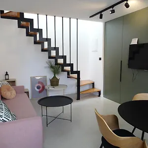Ferienhaus Modern Small House With A Terrace, Split